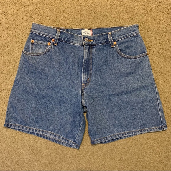 Vintage Levi’s 550 Relaxed Fit Women 14 Shorts Blue Jean HighRise Denim Mom USA - Picture 1 of 9